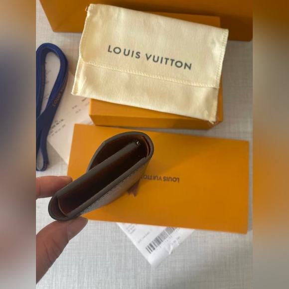 Louis Vuitton Victorine Wallet - Picture 6 of 12